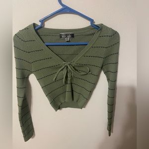 Green knitted material crop top